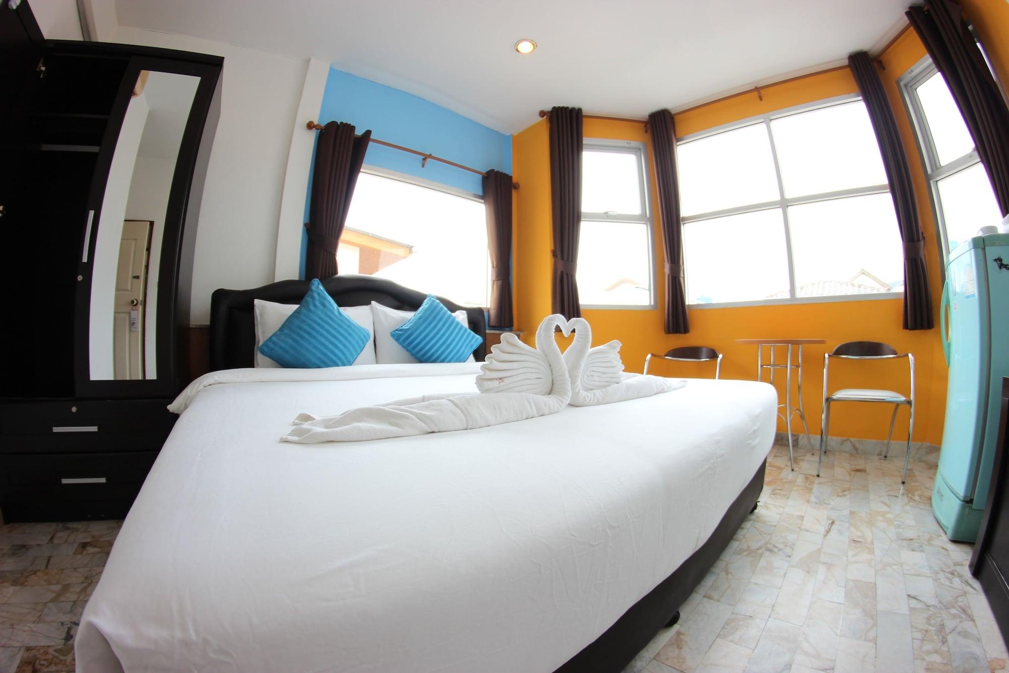 Tulip Inn Patong Extérieur photo