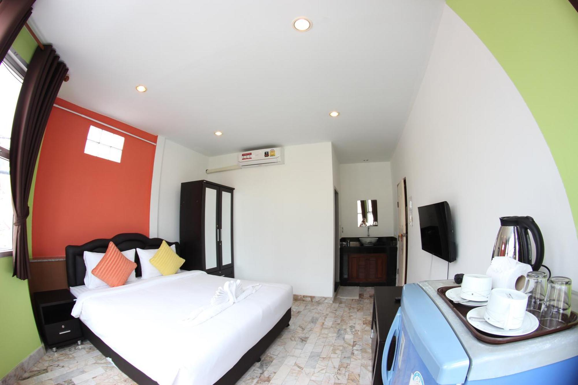 Tulip Inn Patong Extérieur photo