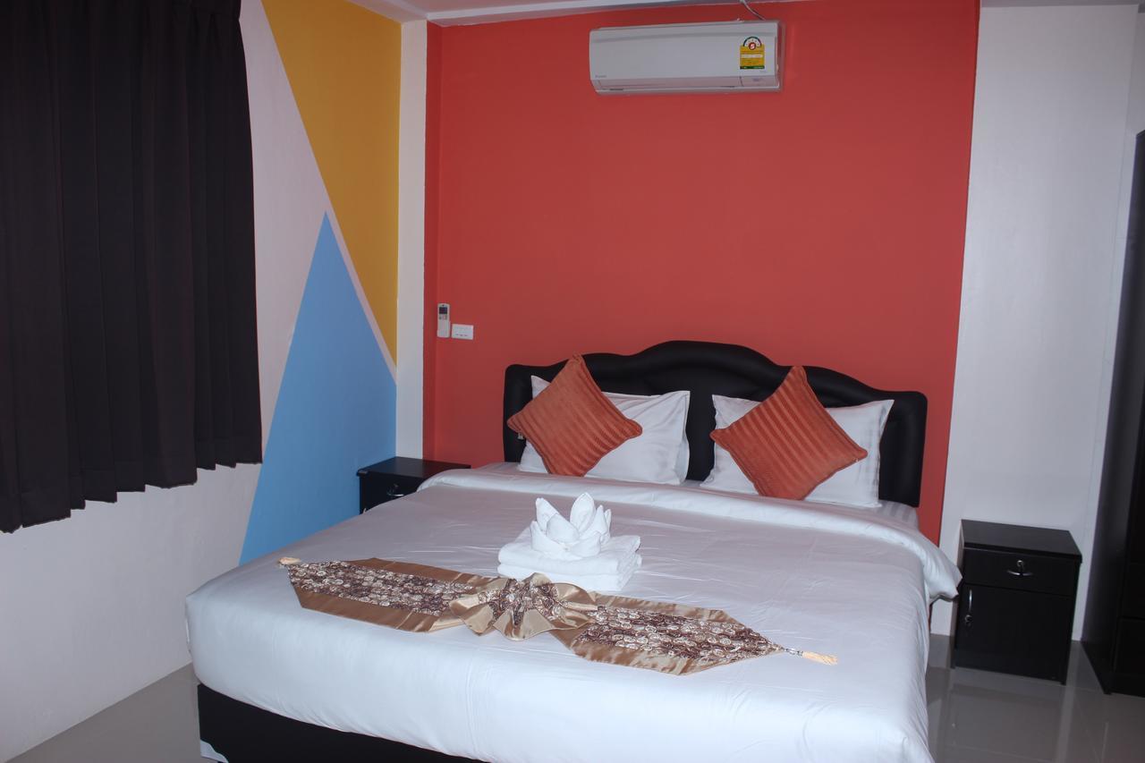 Tulip Inn Patong Extérieur photo