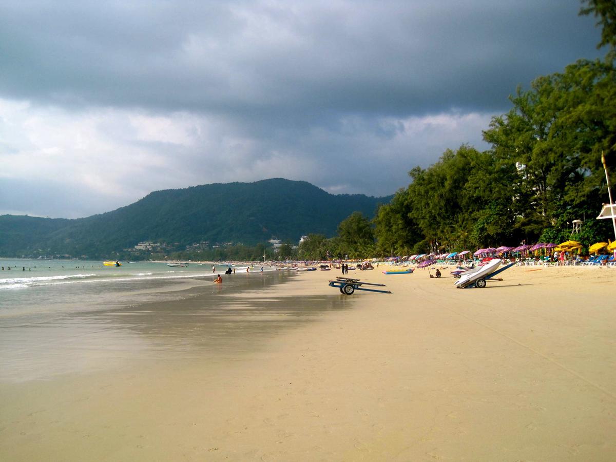 Tulip Inn Patong Extérieur photo